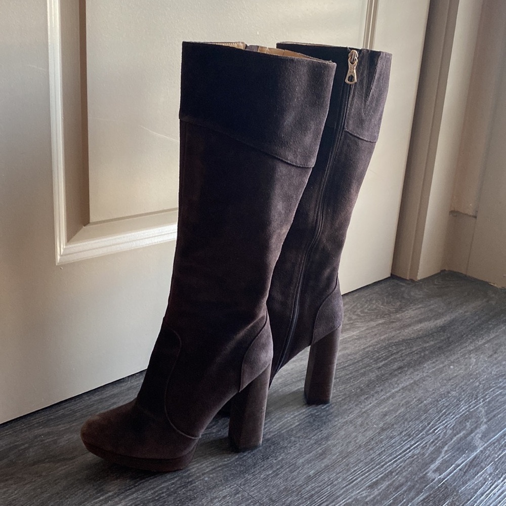 BCBGMAXAZRIA CHARLIZE KNEE HIGH SUEDE BOOTS BROWN